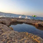 公寓 Spacious 3Br Family Apartment I Cot I Walk To Beach *