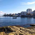 公寓 Spacious 3Br Family Apartment I Cot I Walk To Beach