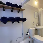 Spacious 3Br Family Apartment I Cot I Walk To Beach *