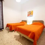 公寓 Spacious 3Br Family Apartment I Cot I Walk To Beach