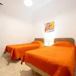 Spacious 3Br Family Apartment I Cot I Walk To Beach 圣保罗湾城