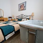Spacious 3Br Family Apartment I Cot I Walk To Beach * 圣保罗湾城