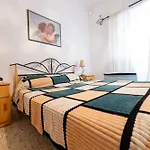 Spacious 3Br Family Apartment I Cot I Walk To Beach 圣保罗湾城