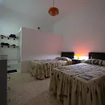 Spacious 3Br Family Apartment I Cot I Walk To Beach 圣保罗湾城