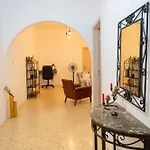 公寓 Spacious 3Br Family Apartment I Cot I Walk To Beach