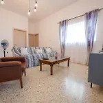 Spacious 3Br Family Apartment I Cot I Walk To Beach 圣保罗湾城