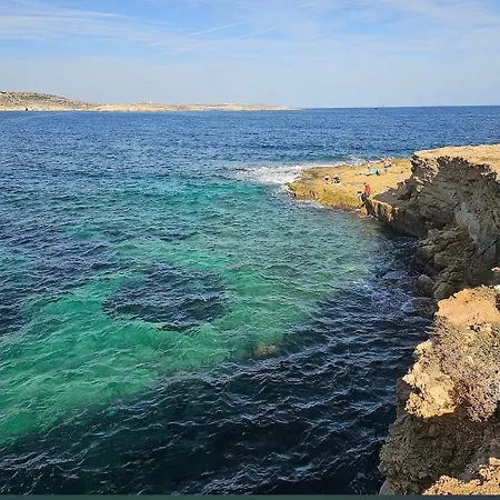 Lejlighed Bugibba Spacious 3br Family I Cot I Walk To San Pawl il-Baħar