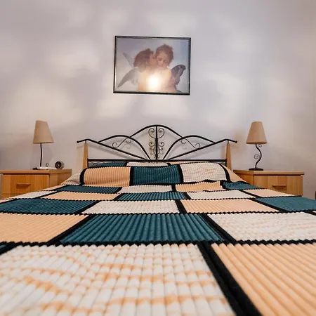 Bugibba Spacious 3br Family I Cot I Walk To خليج سانت بول