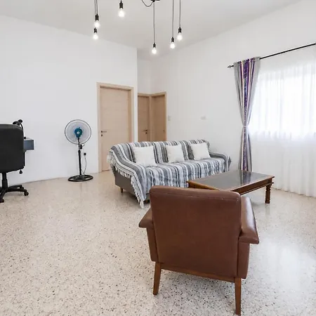 Bugibba Spacious 3br Family I Cot I Walk To * San Pawl il-Baħar