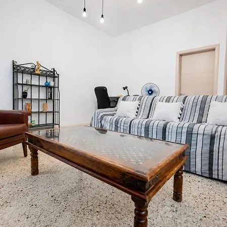 Lejlighed Bugibba Spacious 3br Family I Cot I Walk To