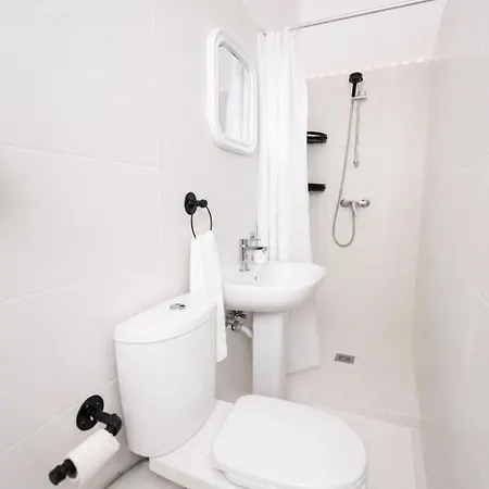 Bugibba Spacious 3br Family I Cot I Walk To *