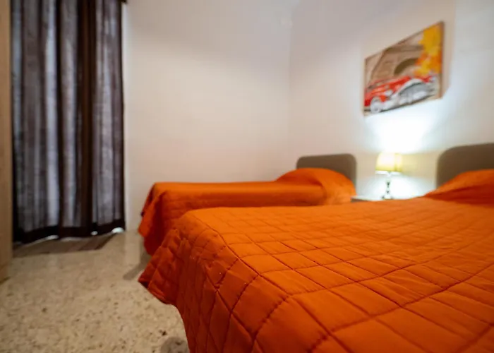 Coastal Charm Spacious 3-bedroom Retreat Steps From The * خليج سانت بول