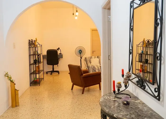 شقة Coastal Charm Spacious 3-bedroom Retreat Steps From The