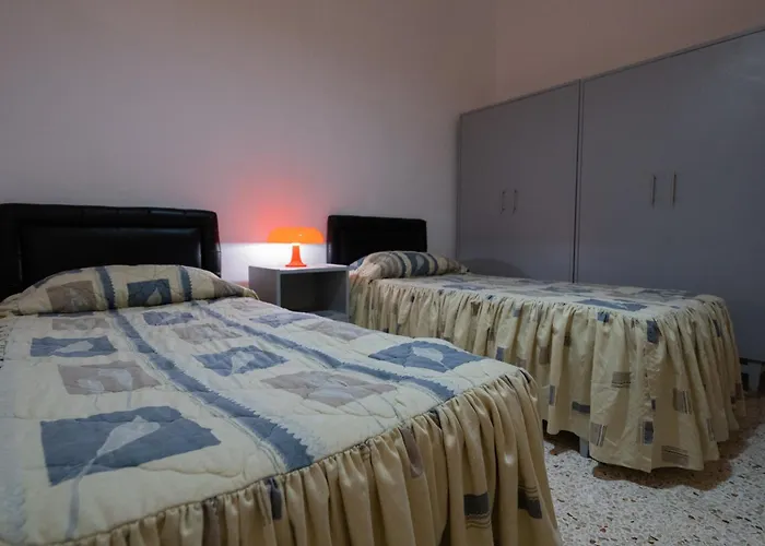 Coastal Charm Spacious 3-bedroom Retreat Steps From The شقة *