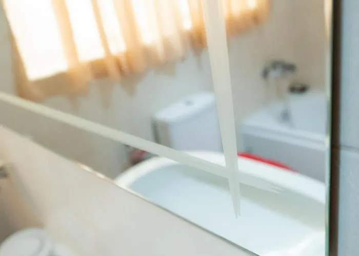 Coastal Charm Spacious 3-bedroom Retreat Steps From The خليج سانت بول