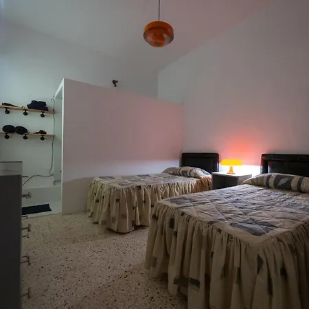 Coastal Charm Spacious 3-bedroom Retreat Steps From The St. Paul's Bay